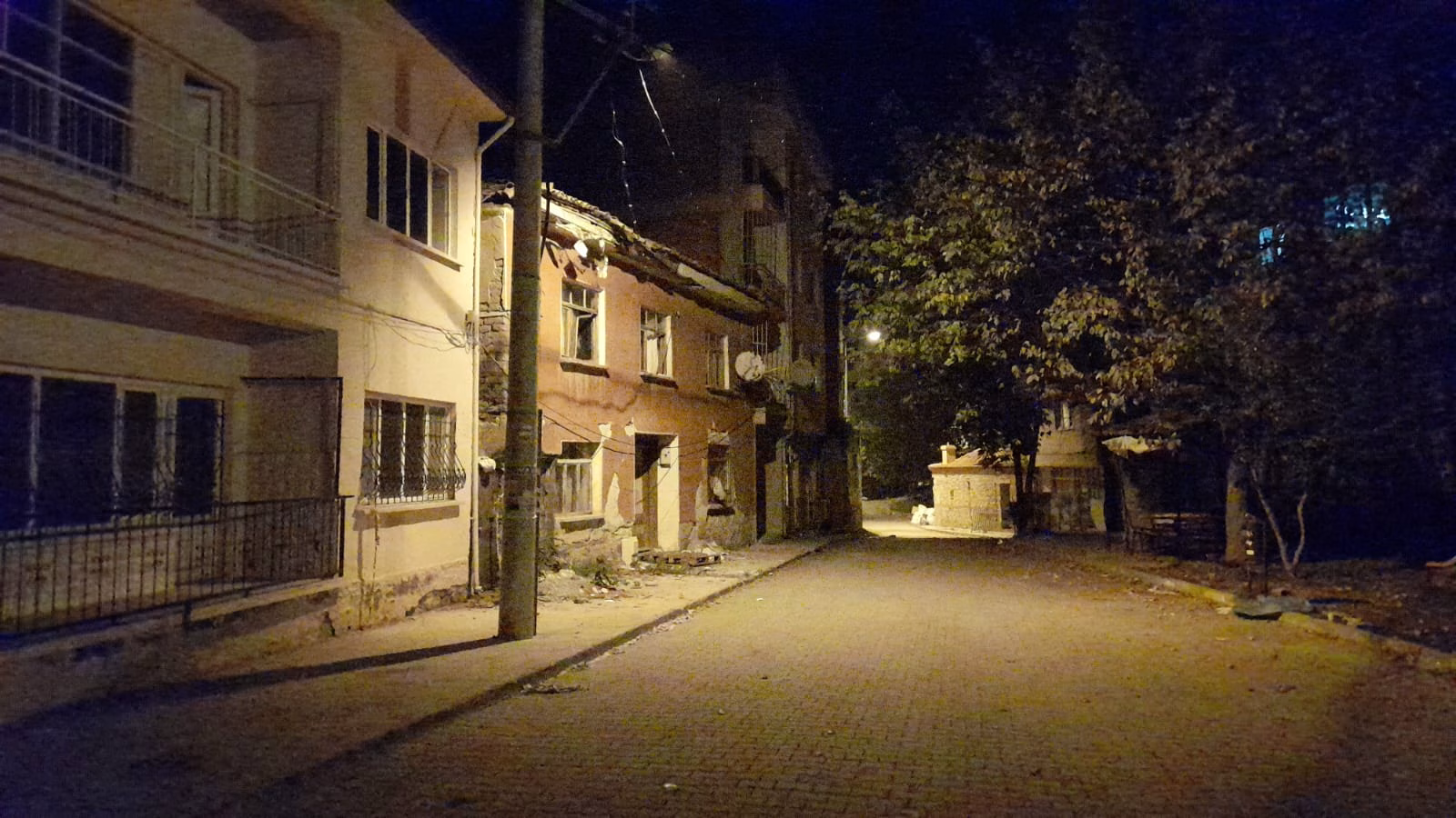 Balıkesir'de . büyüklüğünde deprem