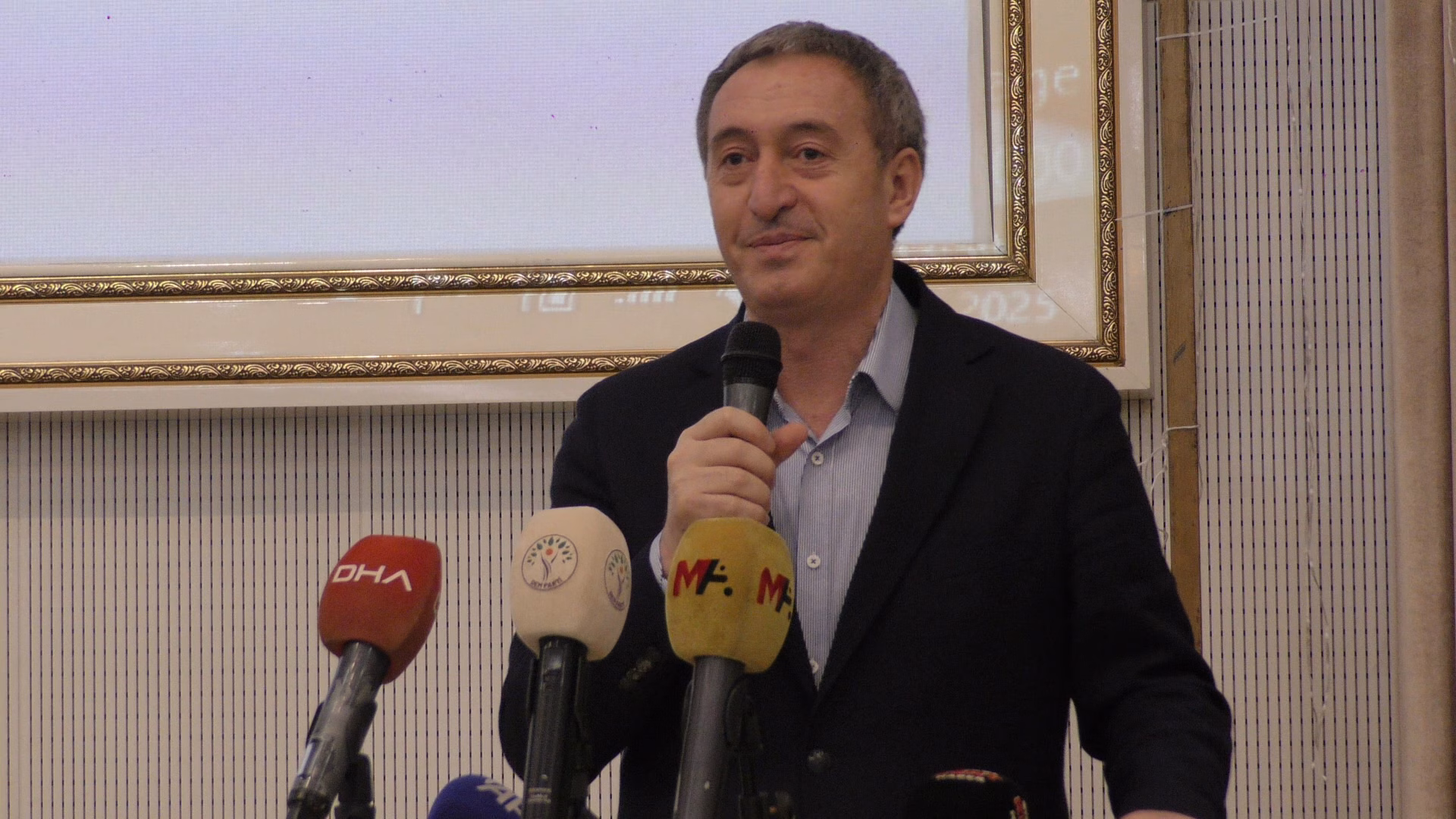 DEM Parti'li Bakırhan: Hala dökülen kan yetmemiş gibi kanla beslenenler var