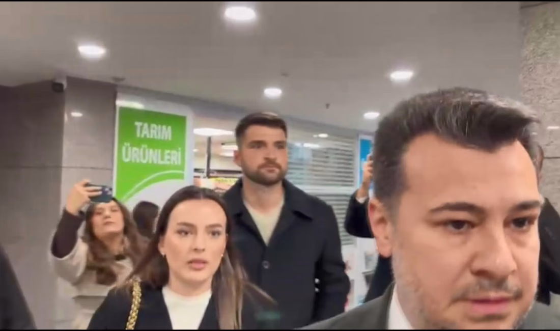 İstanbul – Beşiktaş kalecisi Ersin Destanoğlu suç duyurusunda bulunmak için Çağlayan’da – 2 / Ek görüntü ve fotoğrafla Esra GÜNTEPE – Şevval CİNDİR – Ceyda BIYIKLIOĞLU – Ayşe