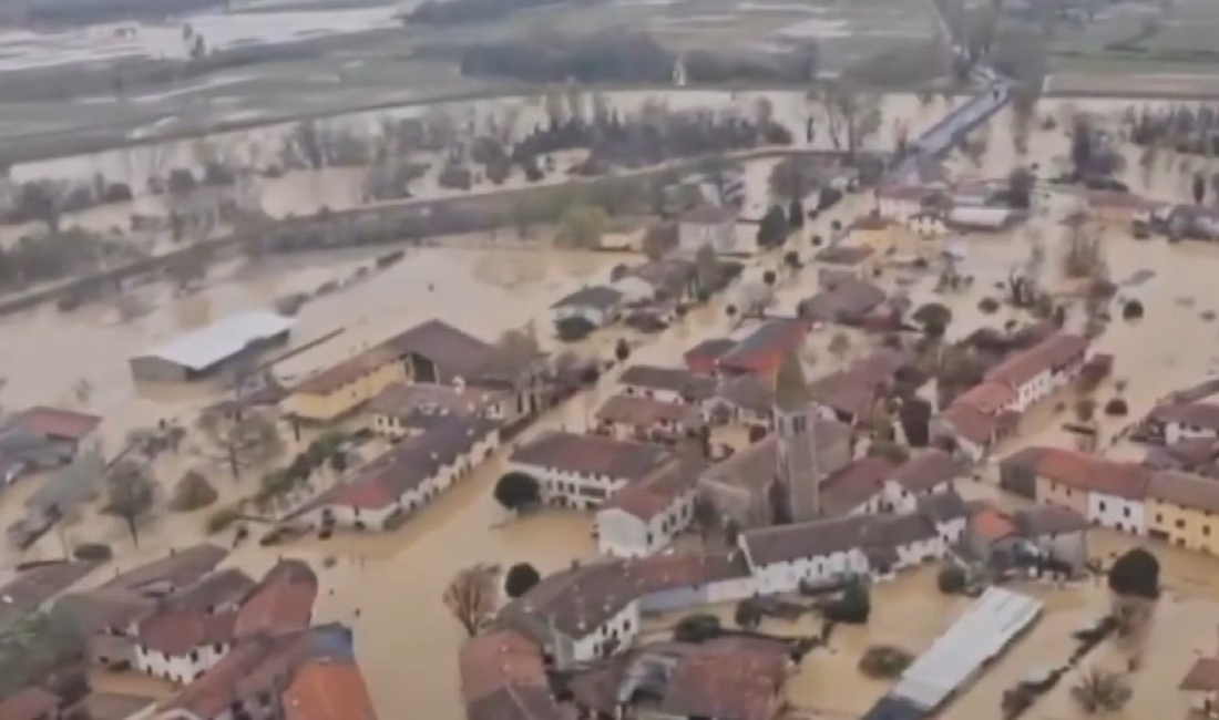 İTALYA, – İTALYA’nın kuzey bölgelerinde etkili olan şiddetli yağışların, sele