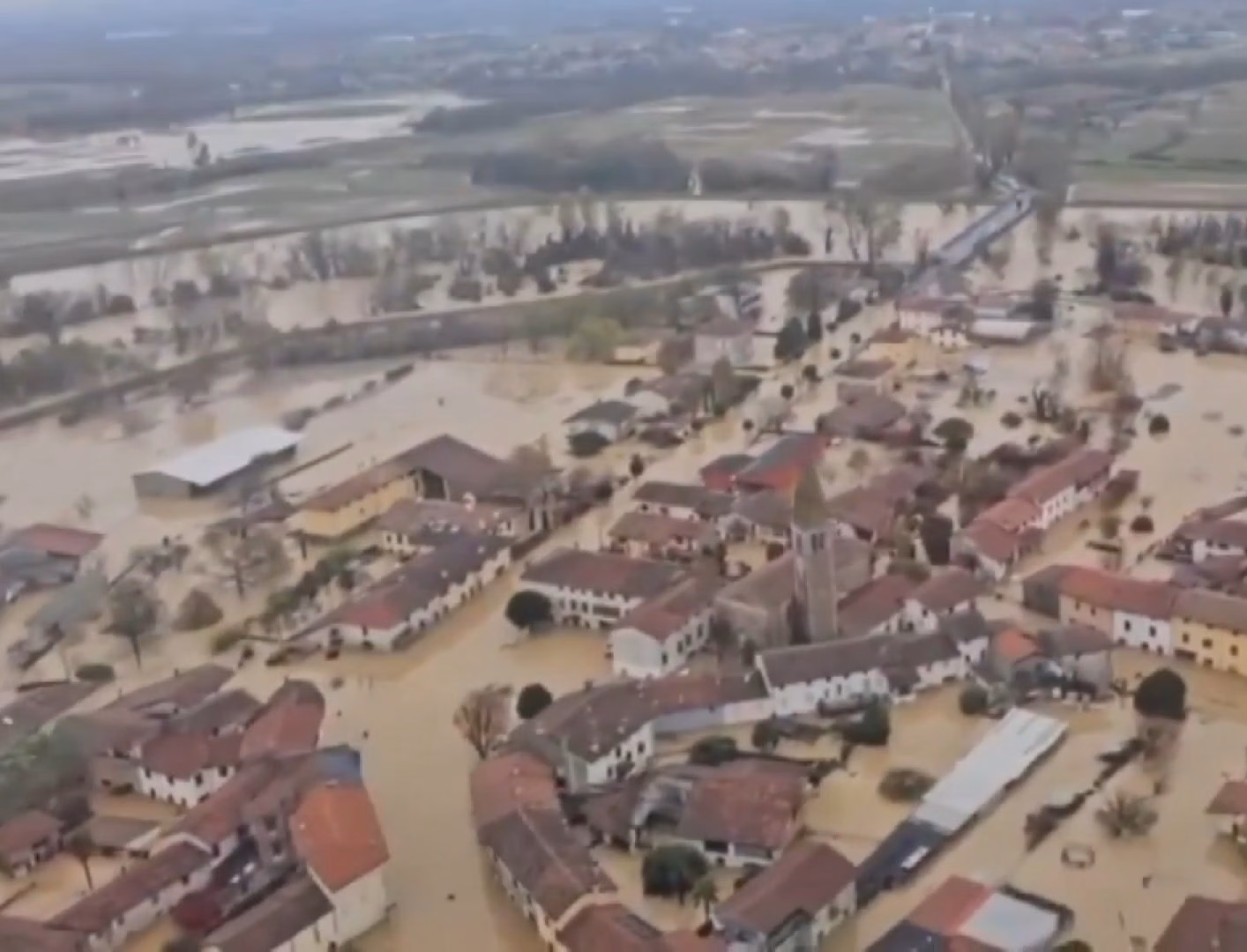 İtalya'da sel: ölü