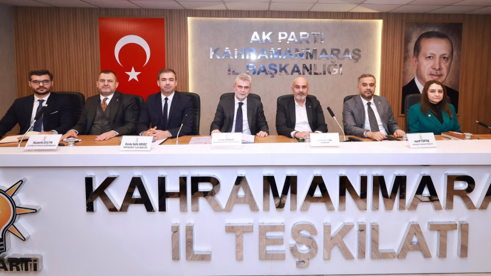 AK Parti Onikişubat İlçe Danışma Meclisi Toplantısı’na katılan Başkan Görgel,