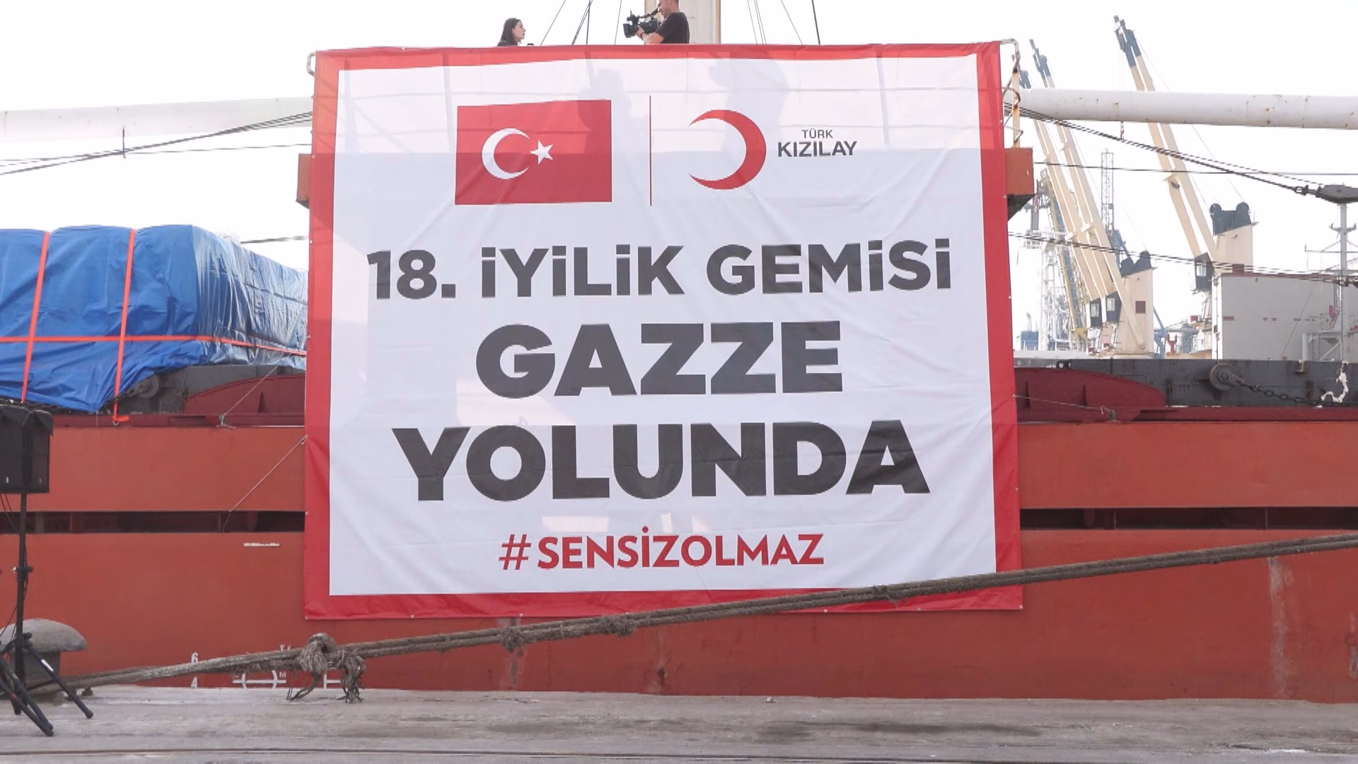 Mersin’den Gazze’ye 18’inci ‘İyilik Gemisi’ yola çıktı Mersin’den Gazze’ye ’inci ‘İyilik Gemisi’ yola çıktı