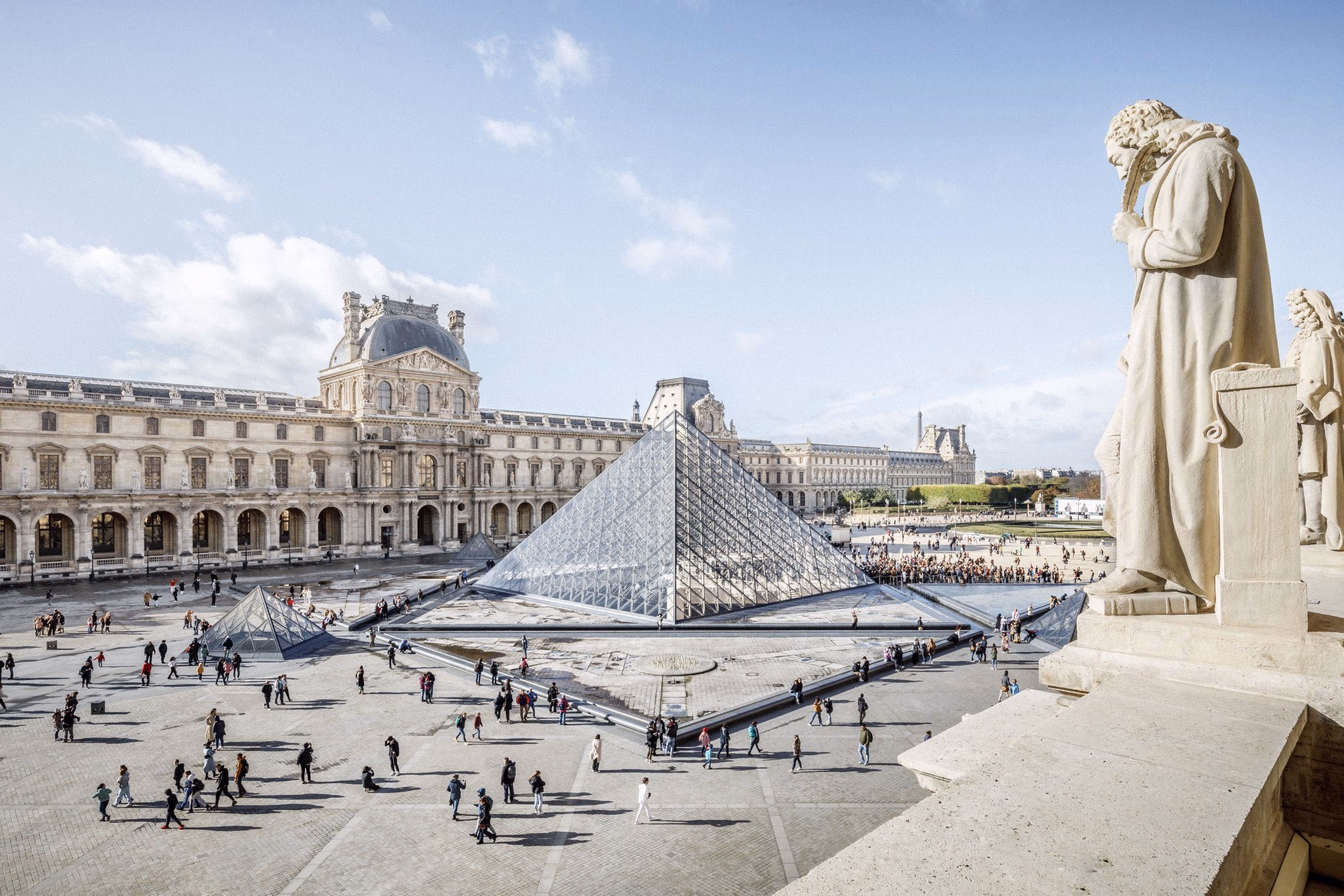 Paris Savcılığı: Louvre soygunu profesyonellerin işi değil