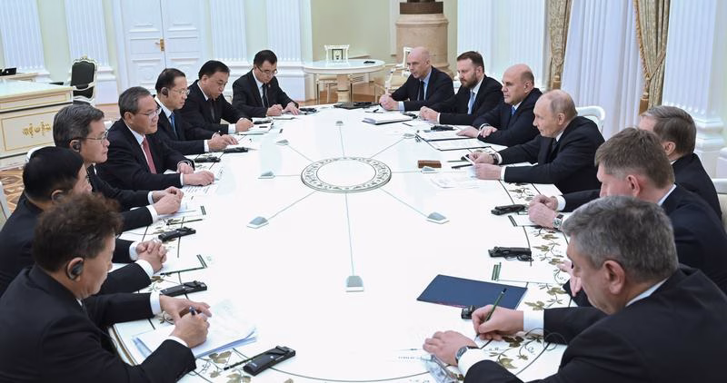Rusya Devlet Başkanı Putin, Çin Başbakanı Li ile görüştü