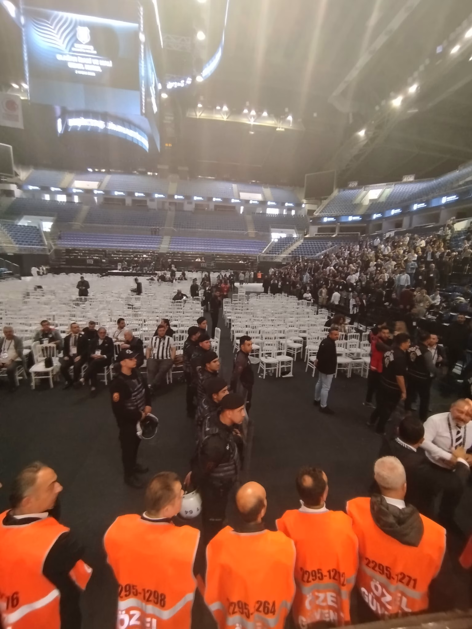 Serdar Adalı’nın ikinci dönemi ibrası sırasında tartışmalar yaşandı, sayım yeniden yapıldı