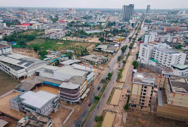 TAYLAND, – TAYLAND’da şiddetli yağışların yol açtığı sellerde 82 kişinin