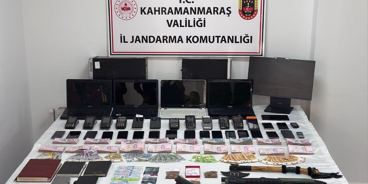 Kahramanmaraş İl Jandarma Komutanlığı ekipleri, Pazarcık ilçe merkezli ve Gaziantep’i