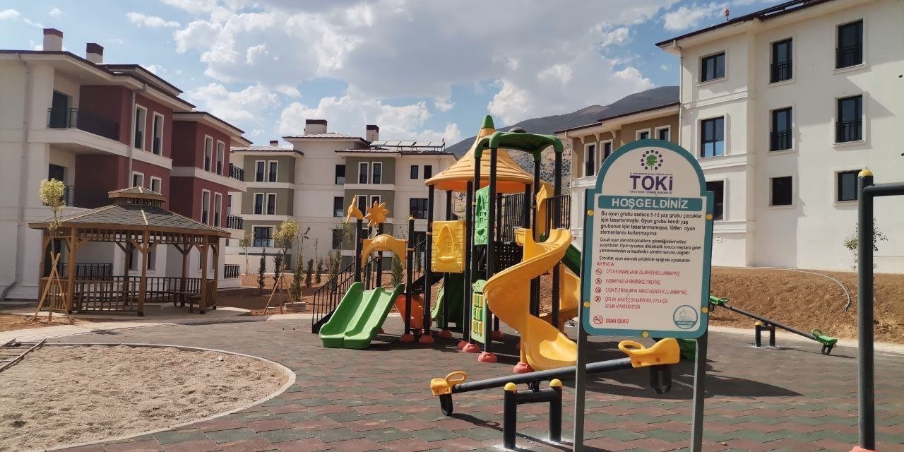 Kahramanmaraş’ta “Deprem Bebek” En Küçük Hak Sahibi Oldu