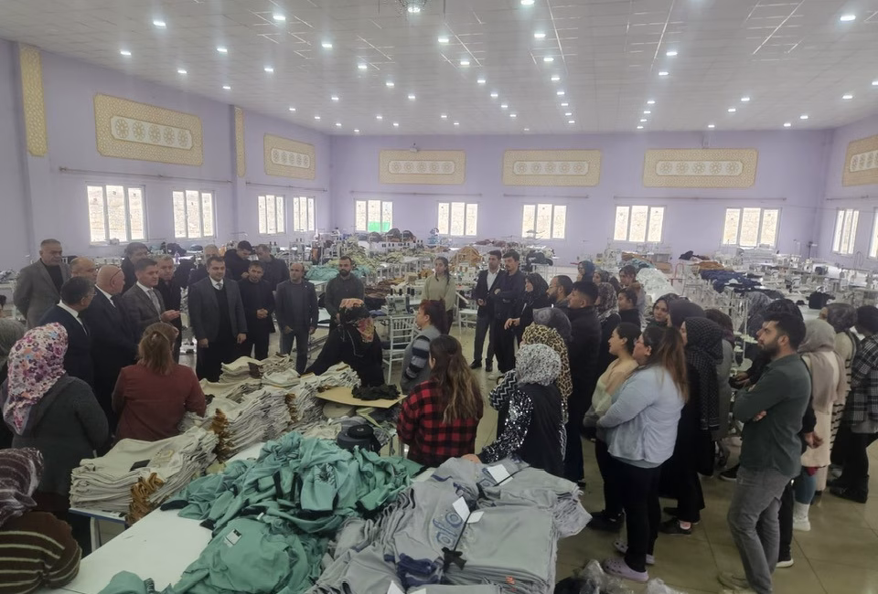 Ekinözü Belediye Başkanı Harun Vicdan, ilçede faaliyet gösteren bir tekstil