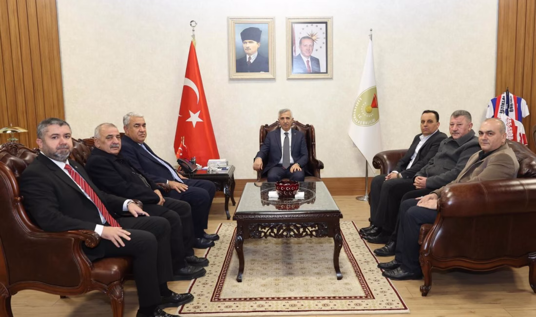 Kahramanmaraş Valisi Mükerrem Ünlüer, kentte faaliyet gösteren sivil toplum kuruluşları,