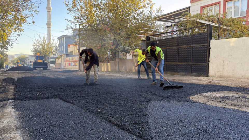 Dulkadiroğlu Yavuz Selim ve Mehmet Akif mahallelerinde altyapı çalışmaları sırasında