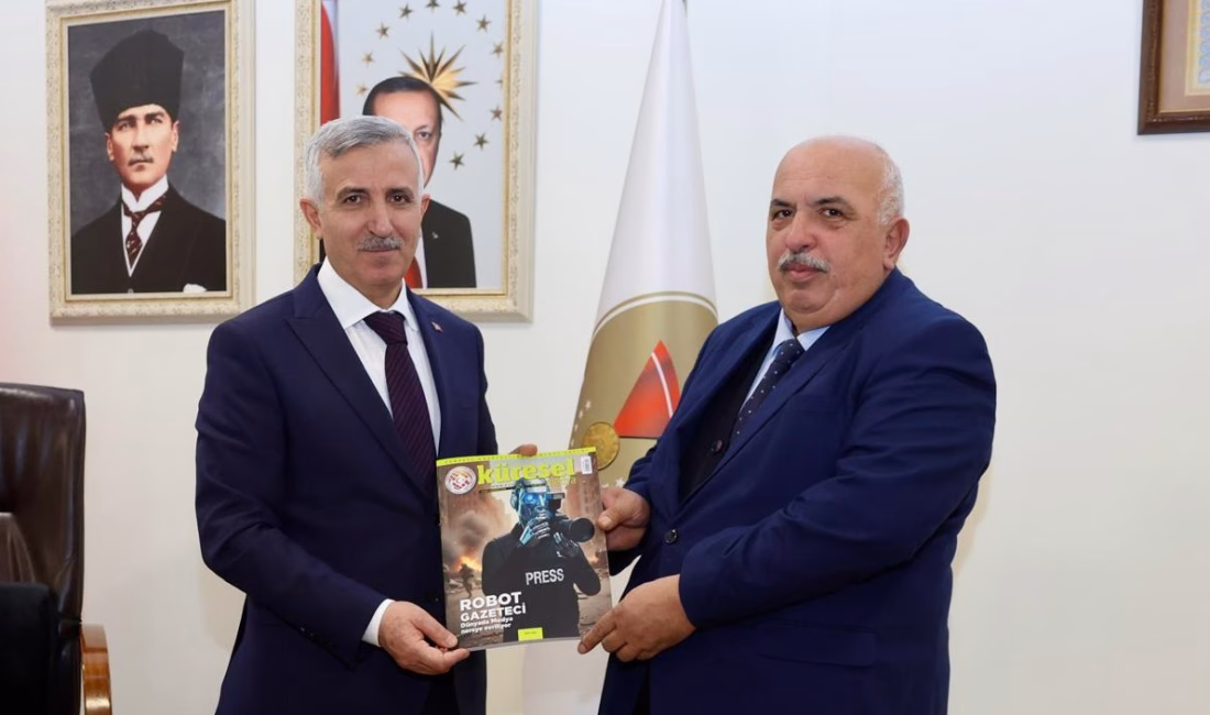 Kahramanmaraş’a ulaşan dergilerin ilk nüshası, KGK Kahramanmaraş İl Temsilcisi Bekir