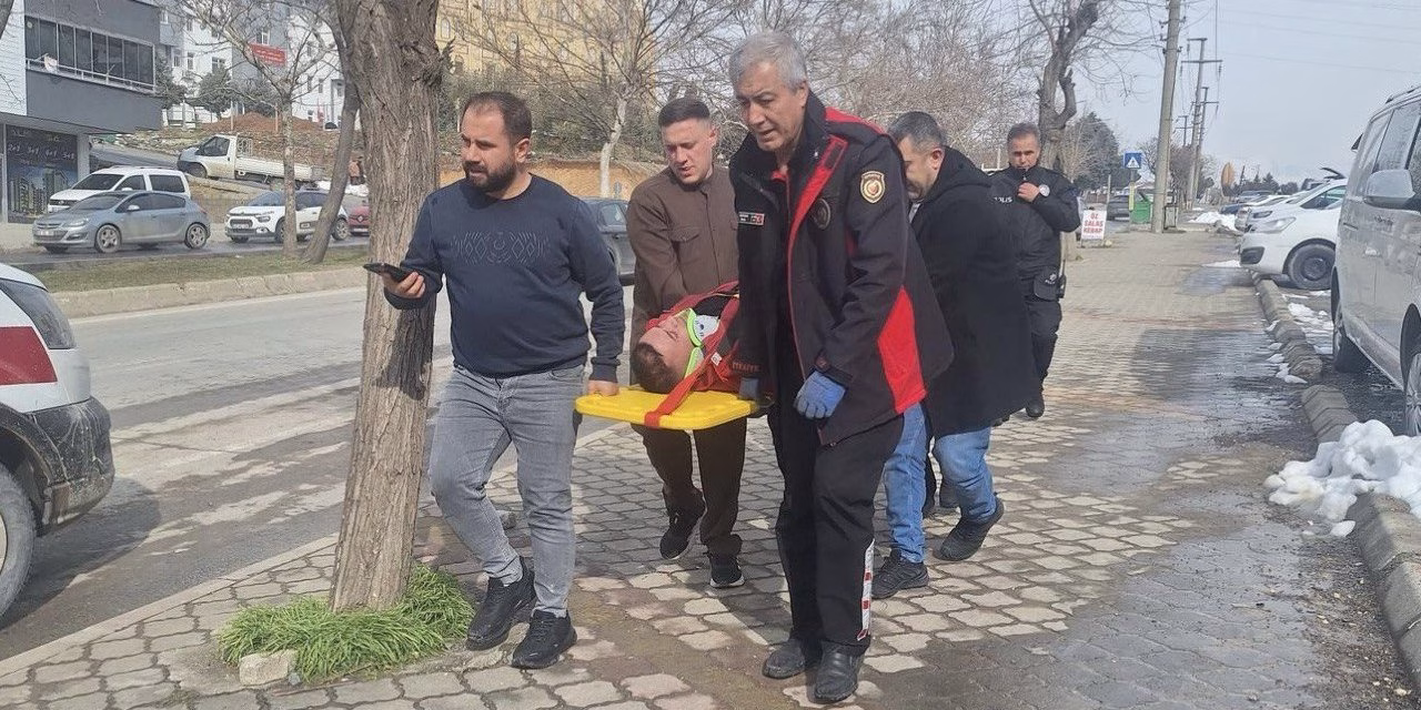 Kahramanmaraş’ta Asansör Boşluğuna Düşen Vatandaş Yaralandı Kahramanmaraş’ta Asansör Boşluğuna Düşen Vatandaş Yaralandı
