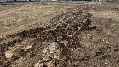 Kahramanmaraş’ın Elbistan ilçesinde Cumhuriyet Mahallesi sakinleri, yol çalışmalarının yetersizliği nedeniyle