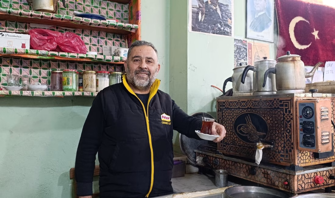 Kahramanmaraş’ın Andırın ilçesinde çay fiyatlarına zam geldi. İlçe genelinde kahvehane,
