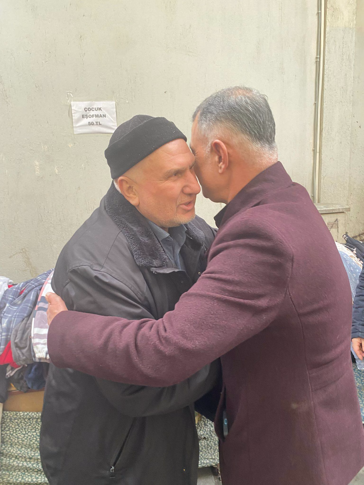 Baskan Selamet Atli’dan Bakircilar Carsisi Esnafina Tesekkur Ziyareti ()