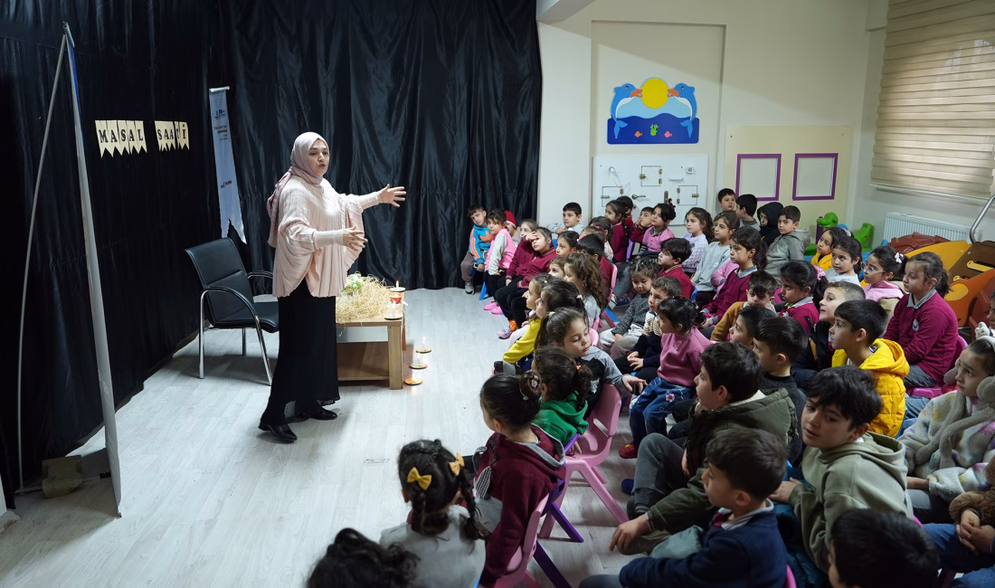 Büyükşehir Belediyesi, çocuk edebiyatının sevilen isimlerinden Sevde Gözükara’nın katılımıyla Menekşe