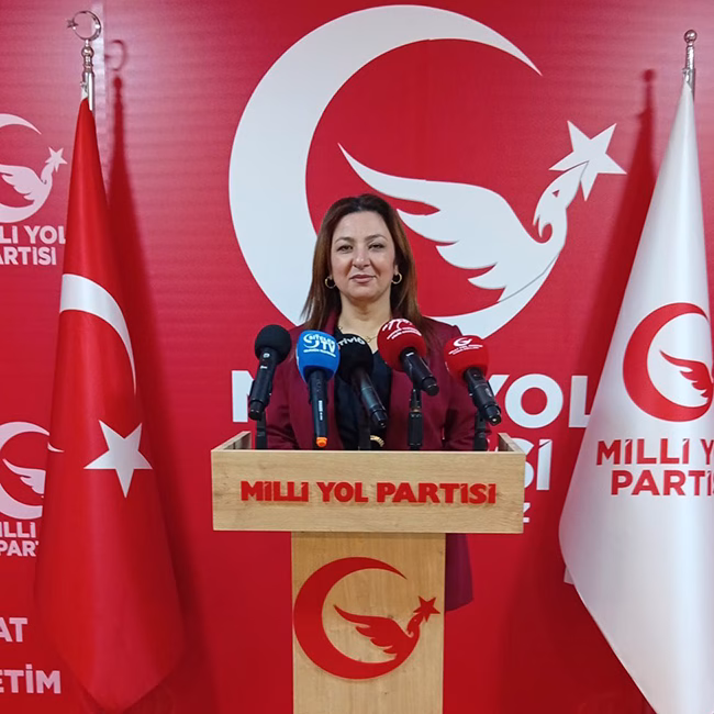 Milli Yol Partisi Kahramanmaraş İl Kadın Kolları Başkanı Özlem Yüce,
