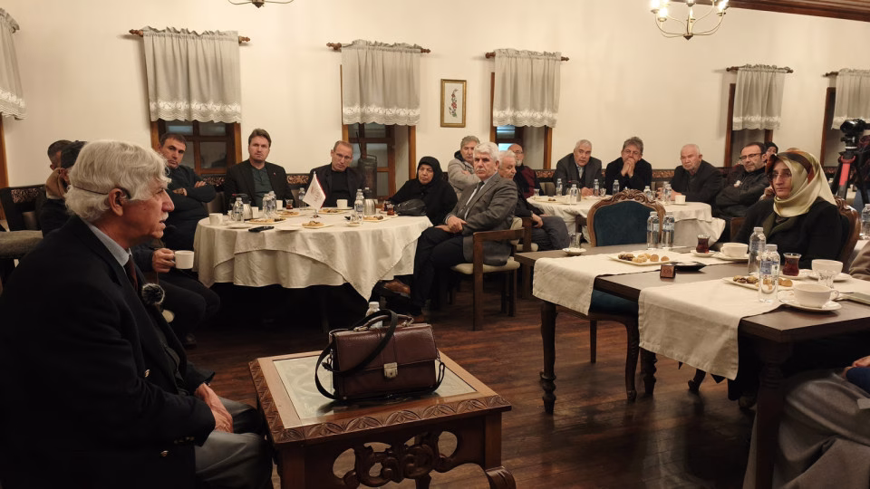 Büyükşehir Belediyesi, yazar ve tarihçi Dursun Gürlek’in katılımıyla “Bir Kitap
