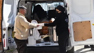 Devlet Bahçeli Meydanı’nda Her Gün 1500 Kişilik İftar Hizmeti