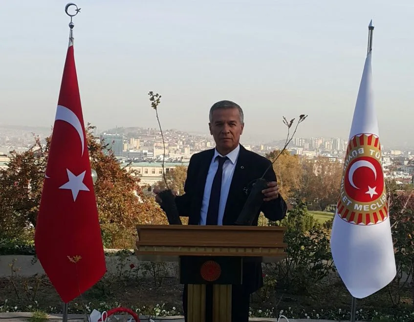 2e1738b9 7420 41e9 b818 daee45c43b97