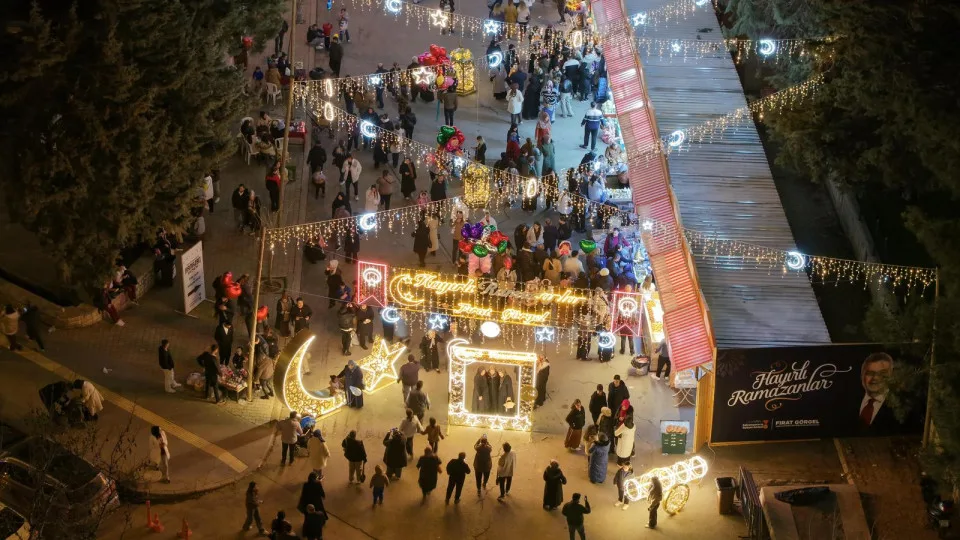 Büyükşehir’in İftar Sofralarında Binlerce Kişi Buluştu Kahramanmaraş’ta Ramazan ayının manevi