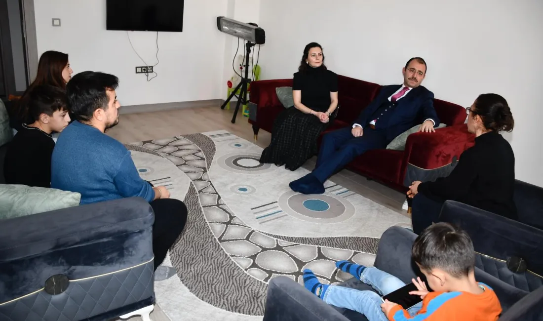 Kaymakam Erdinç Dolu, TOKİ Konutlarına Yerleşen Aileyi Ziyaret Etti