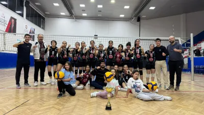 TVF Osmaniye Voleybol Altyapı Müsabakaları kapsamında mücadele eden Osmaniye Milli