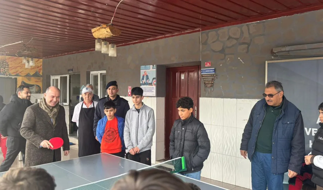 

Osmaniye Valisi Mehmet Fatih Serdengeçti ve eşi Belkıs Serdengeçti, Kadirli