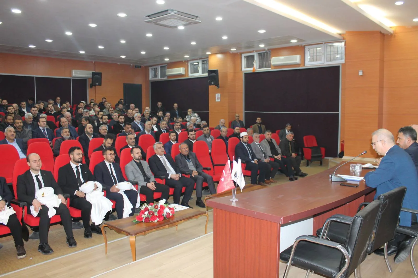 Yeni İmam Hatiplere Cübbe Giydirildi, Emekli Personele Plaket Takdim Edildi 2 634436084 1324140006405069 7115068242719245711 n