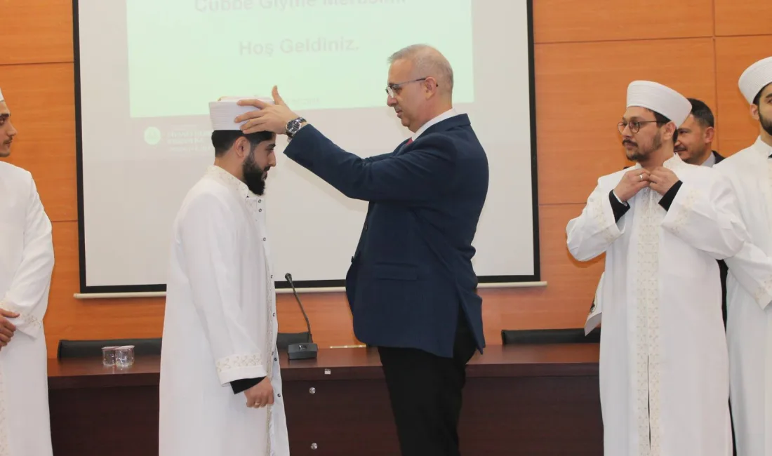 Etkili Hutbe Sunumu Seminerini Tamamlayan Personele Belgeleri Verildi