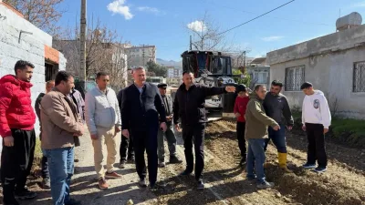 Düziçi Belediyesi, ilçe genelinde sürdürdüğü altyapı ve yol yenileme çalışmalarına