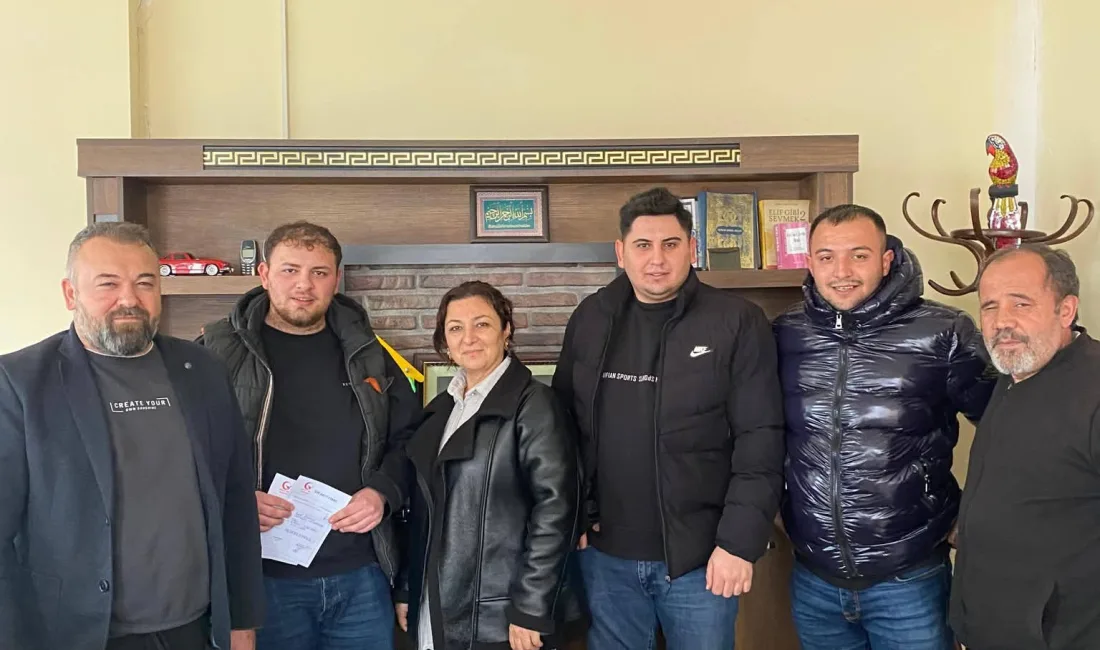 Milli Yol Partisi Kahramanmaraş İl Kadın Kolları Başkanı Özlem Yüce