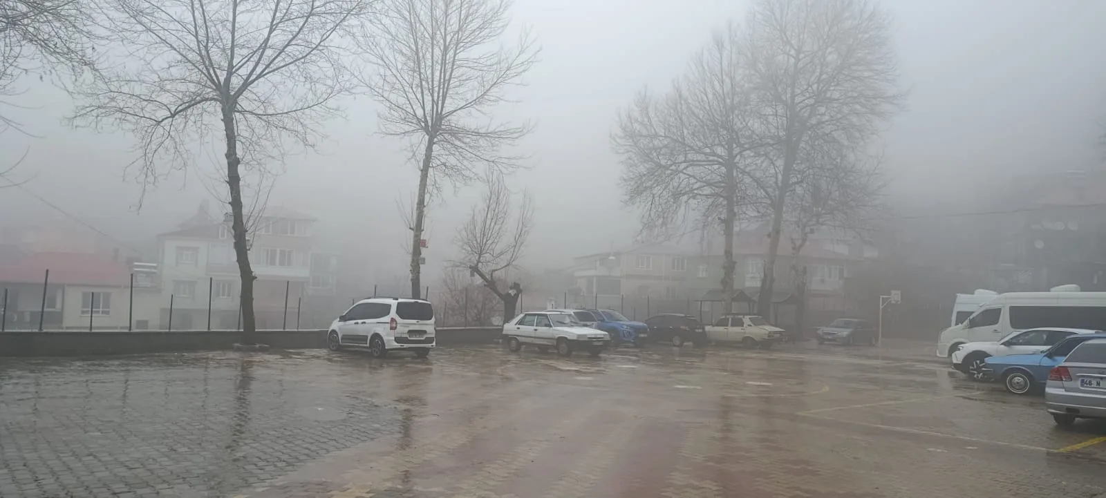 Andırın’da Sis, Yağmur ve Fırtına Etkili Oluyor Andırın’da Sis, Yağmur ve Fırtına Etkili Oluyor