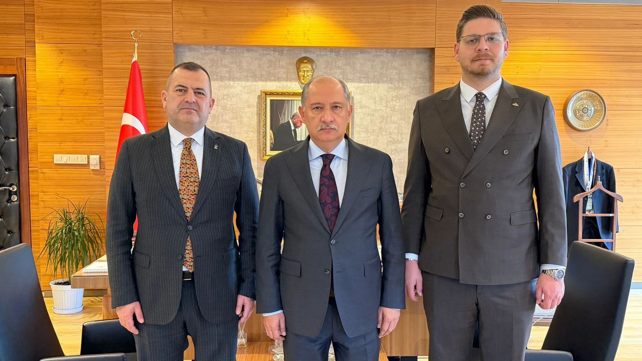 AK Parti Kahramanmaras Teskilatindan Bakan Yardimcisi Polata Ziyaret