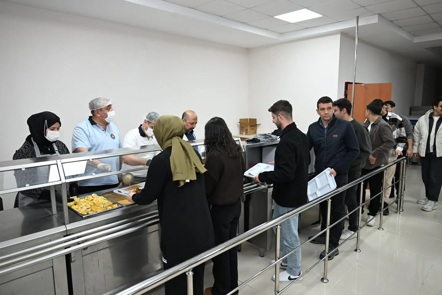 Ak: Üniversite yönetimi olarak öğrenci odaklı bir anlayışla hareket ediyoruz