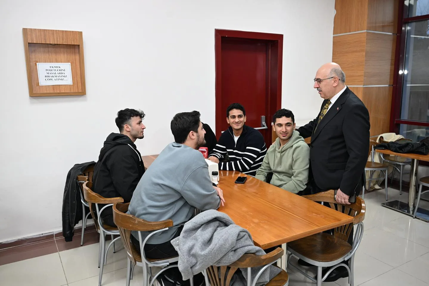 Ak: Üniversite yönetimi olarak öğrenci odaklı bir anlayışla hareket ediyoruz