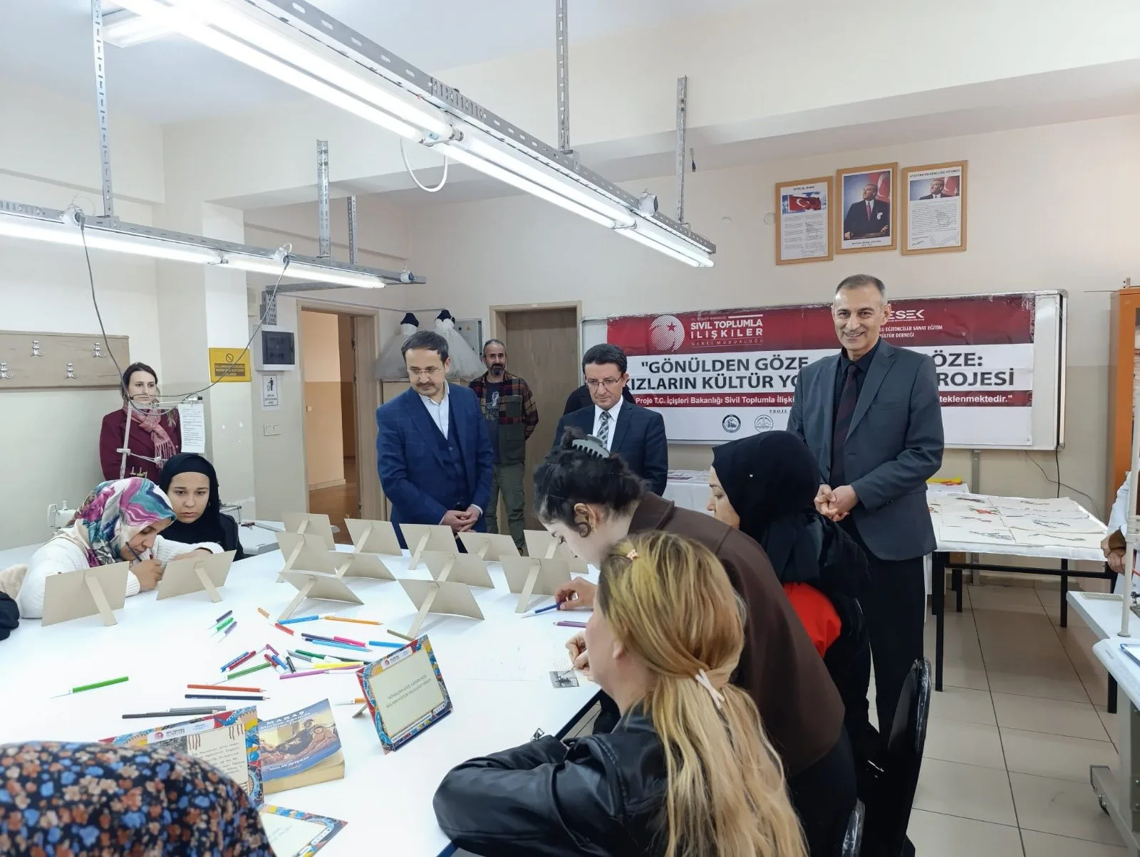 Anne Kiz Oturumuna Yogun Ilgi 1