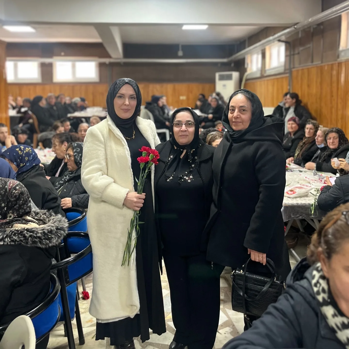 CHP Elbistan Kadin Kollarindan 6 Subat Deprem Sehitleri Icin Anlamli Anma 3