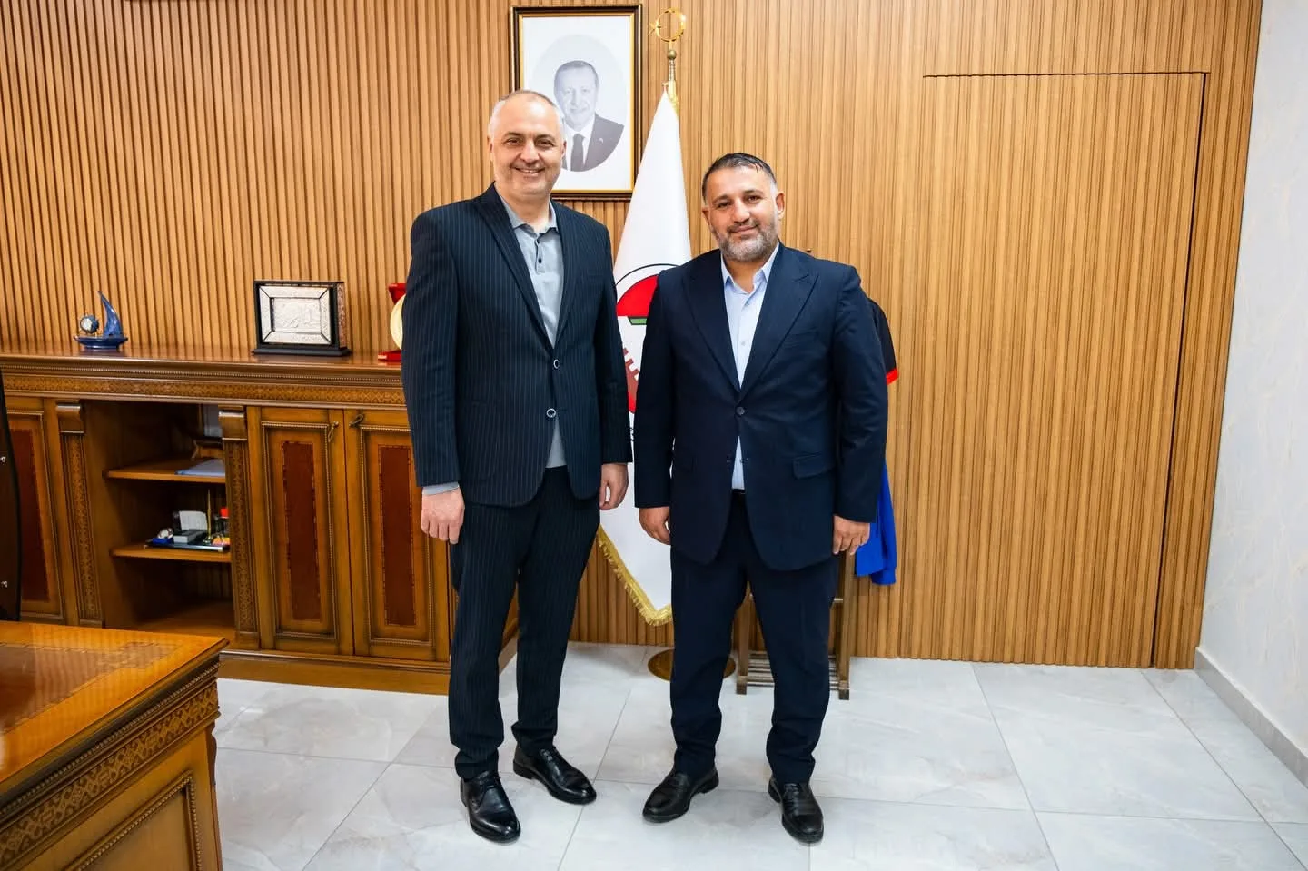 a0c4cf50 29a9 4d71 981a ac15f477f29e