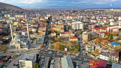 Afşin, son yıllarda Türkiye genelinde olduğu gibi yerelden merkeze göç,