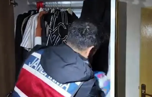 3 İlde DEAŞ Operasyonu: 3 Tutuklama 9 asbh