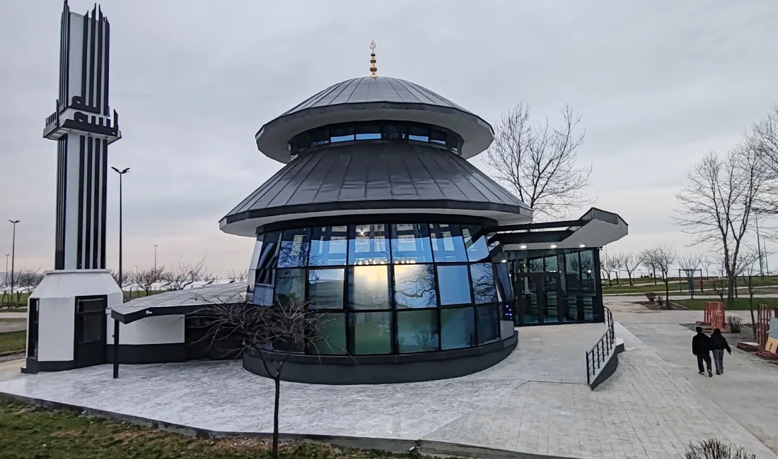 Selçuk BAŞAR-Efnan DEMRİREREN/ARSİN (Trabzon), -TRABZON’un Arsin ilçesinde sahilde inşa edilip,