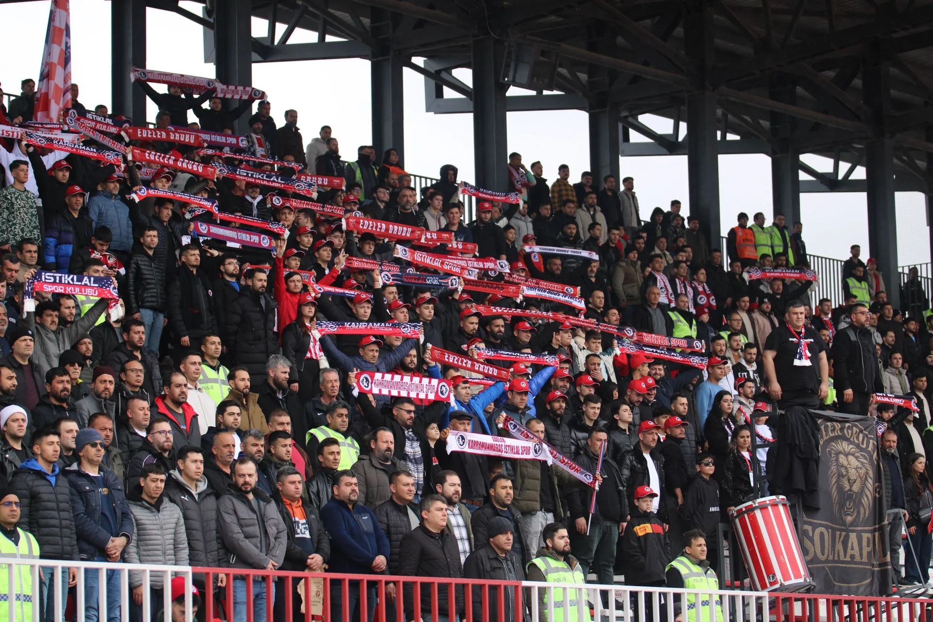 df01f65e 88f2 42f1 ba23 cc0c7dc383f6