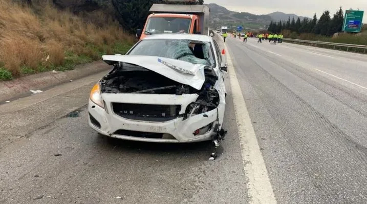 Düziçi ilçesinde sabah saatlerinde meydana gelen kazada, otomobil kaza sonrası