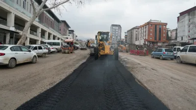 Büyükşehir Belediyesi, şehir merkezinin en önemli ulaşım akslarından Hükümet Bulvarı’nda