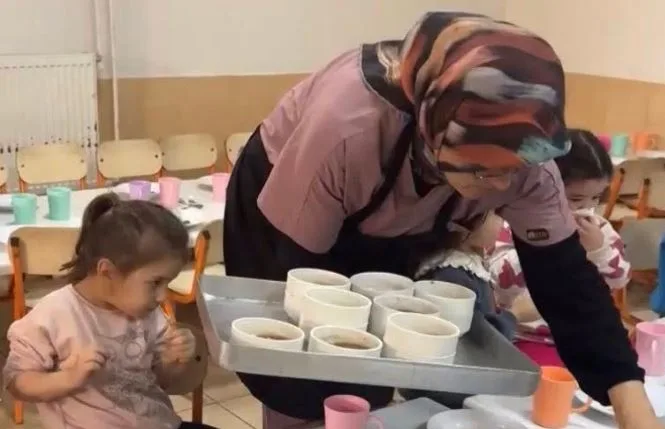 Osmaniye’nin Kadirli ilçesinde bulunan Şehit Ahmet Başdoğan Anaokulu’nda düzenlenen “Tekne