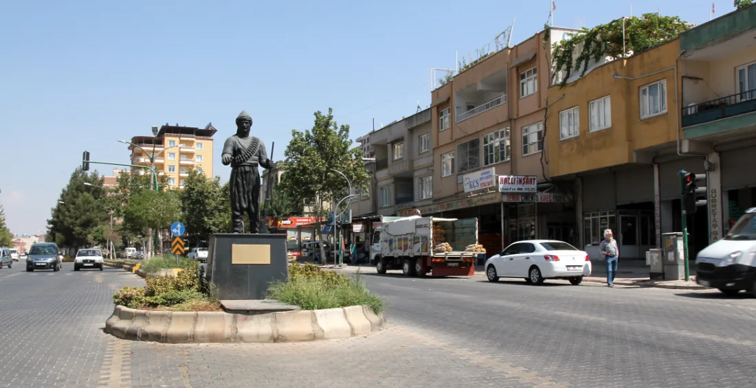 Kahramanmaraş’ın Pazarcık ilçesinde küçük esnafın ekonomik performansı, sektöre göre farklılık