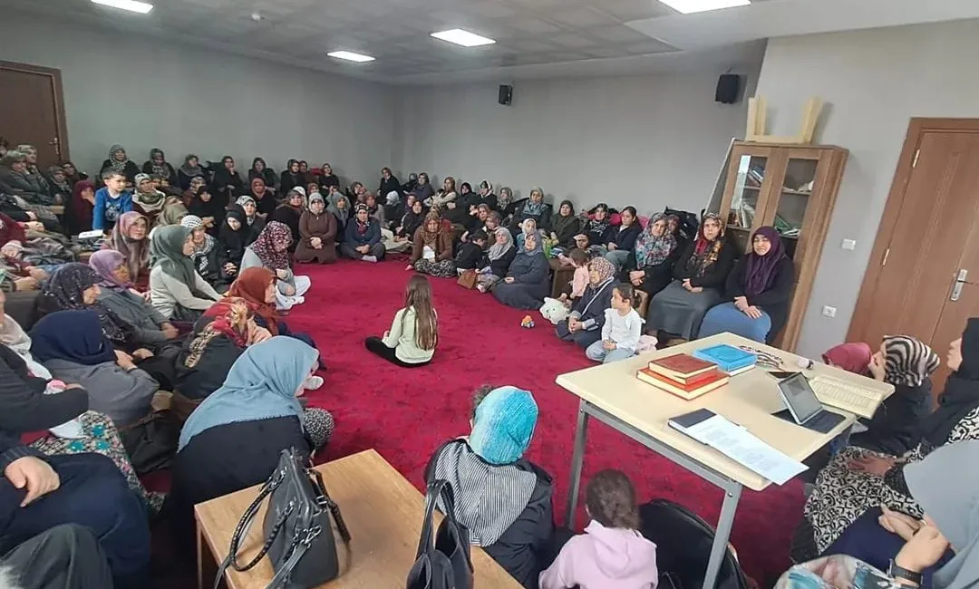 Andırın İlçe Müftülüğü tarafından, bin aydan daha hayırlı olduğu müjdelenen